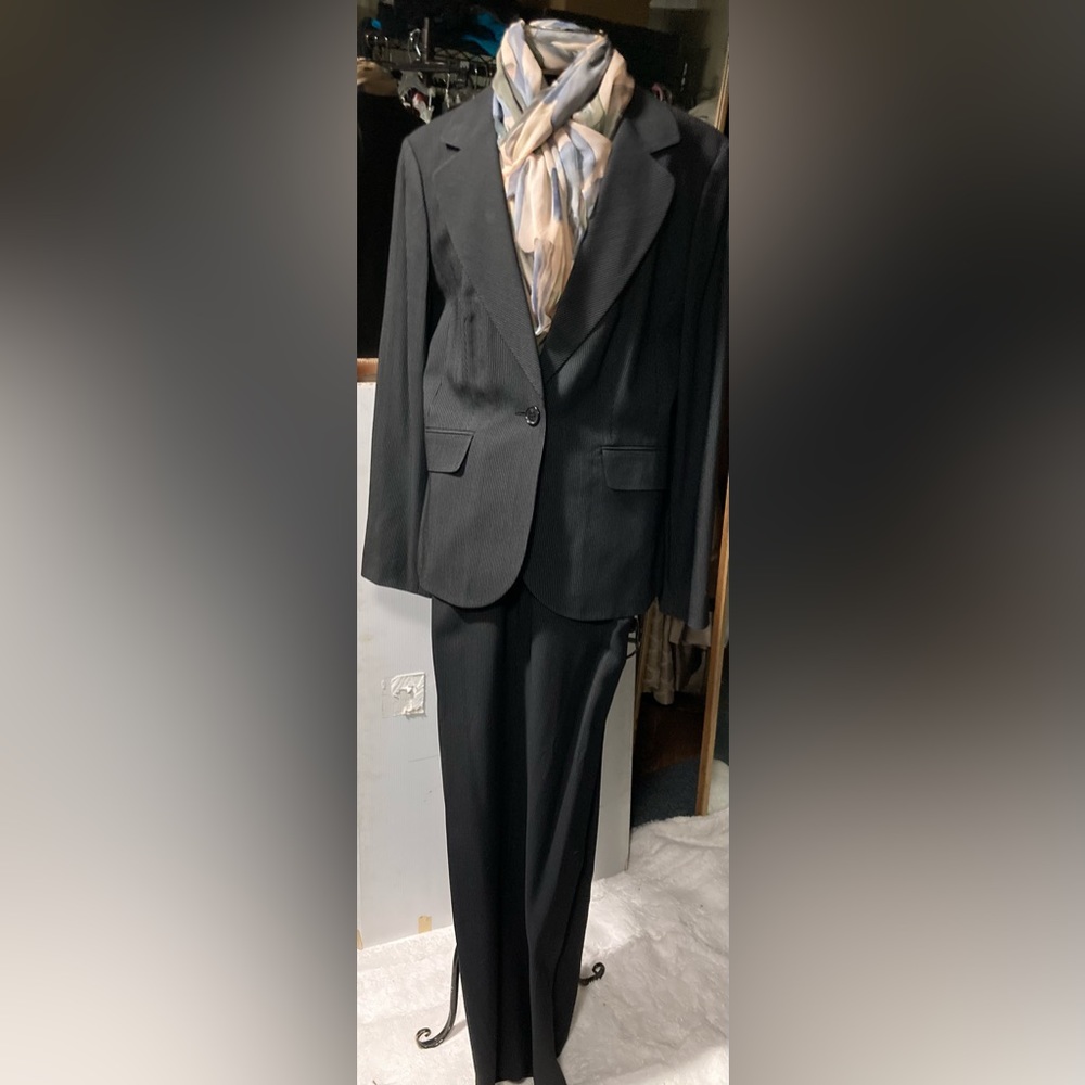 Ann Taylor size 10 pantsuit